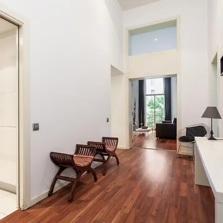 Plaça Catalunya Incredible 3bedroom Duplex With Balcony Apartamento