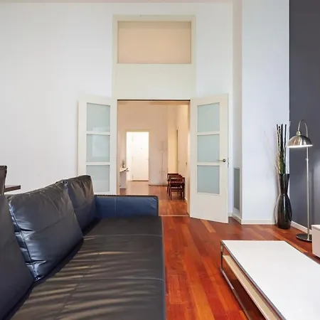 شقة The Collection - Placa Catalunya 3bedroom Duplex With Balcony برشلونة