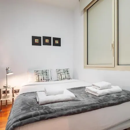 Placa Catalunya 3Bedroom Duplex With Balcony Barcelona